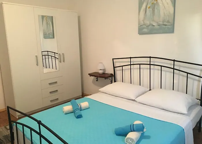 Apartments Eliva